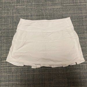 Lululemon Pace Rival Skirt size 4, white